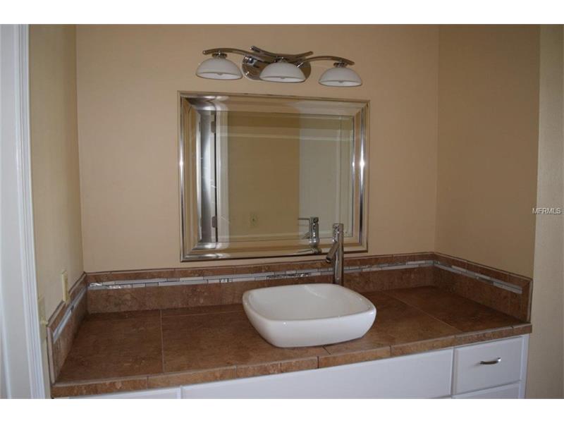 5509 FOUNTAIN LAKE CIRCLE, Bradenton, FL 34207