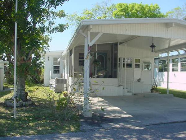 Sugar Creek Estates3275 26th Avenue East Lot 37Bradenton, FL 34208