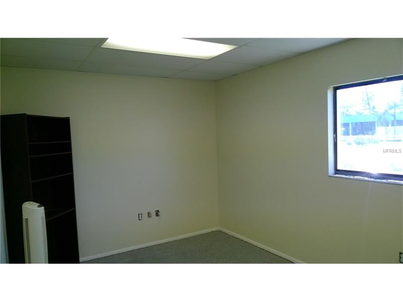 6404 MANATEE AVENUE W, Bradenton, FL 34209