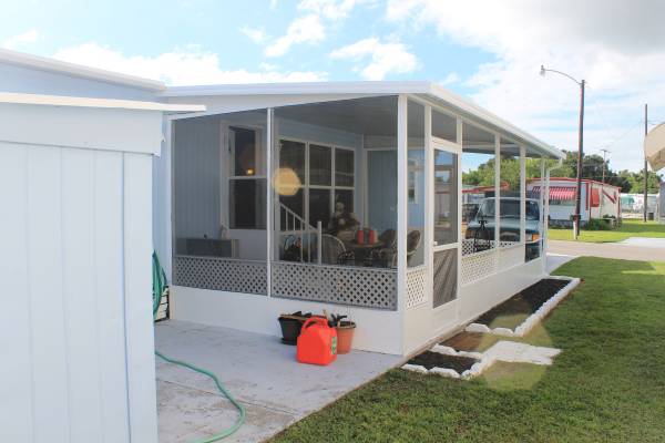 Carlyn Estates Mobile Home Park5611 Bayshore RoadPalmetto, FL 34221