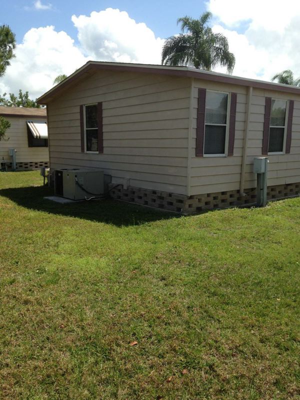 Country Lakes Village I615 SeagrapePalmetto, FL 34221