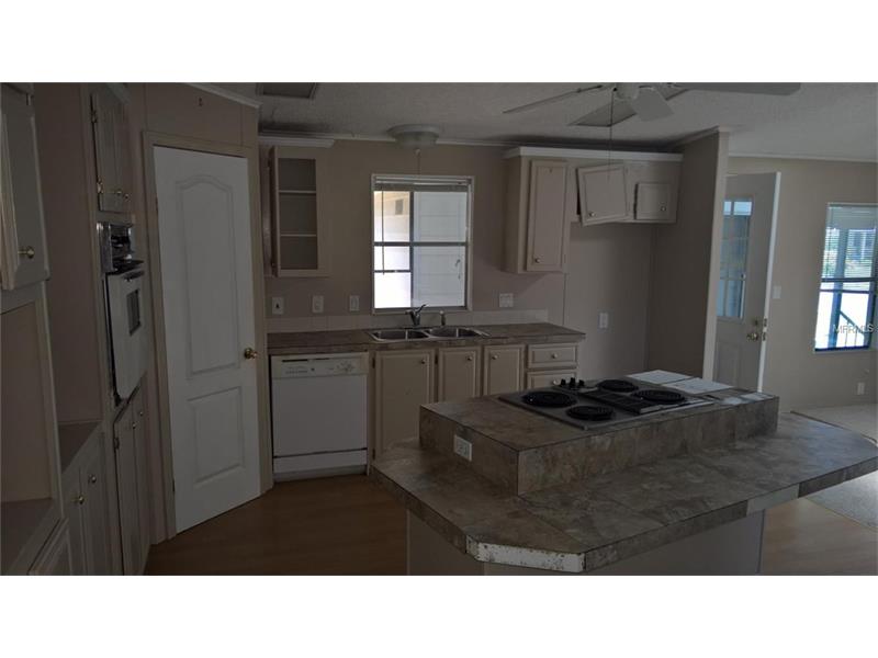 8458 IMPERIAL CIRCLE, Palmetto, FL 34221