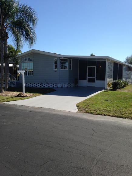 Country Lakes Village I604 Seagrape LanePalmetto, FL 34221