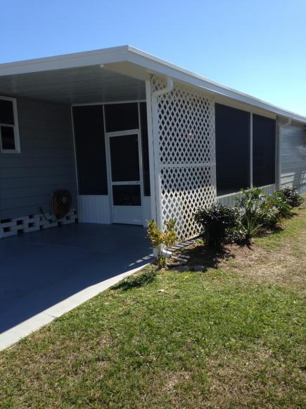 Country Lakes Village I604 Seagrape LanePalmetto, FL 34221
