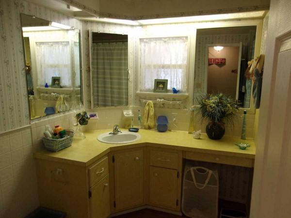 Colony Cove528 EdgewaterEllenton, FL 34222