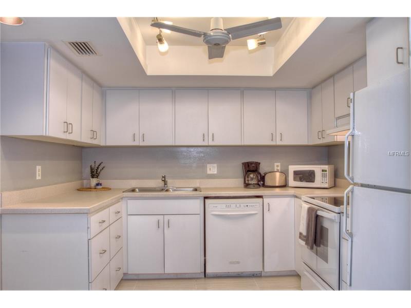 2045 GULF OF MEXICO, Sarasota, FL 34228