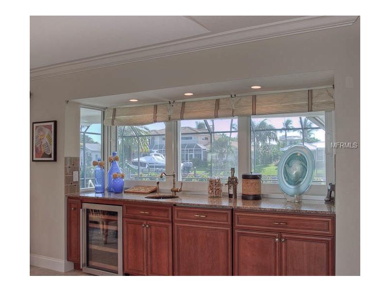 560 GOLF LINKS LANE, Longboat Key, FL 34228