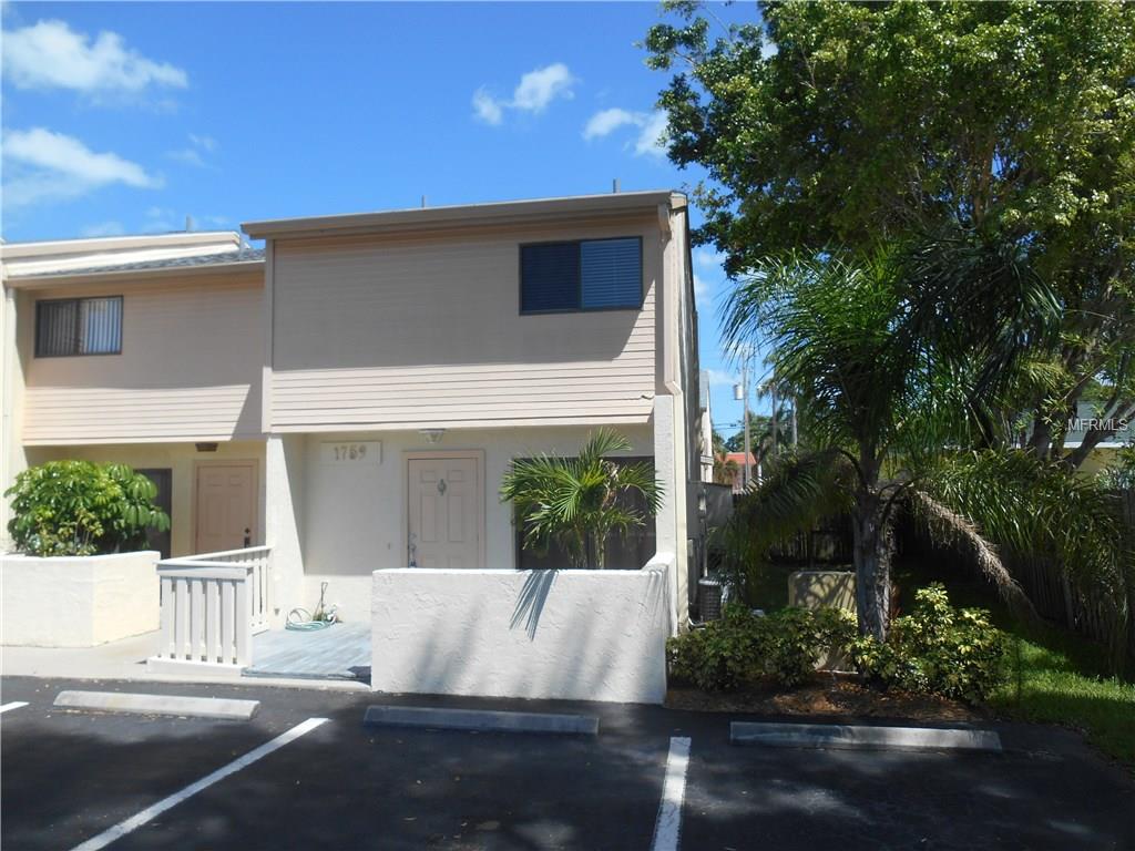 1759 Dawn St, Sarasota, FL 34231