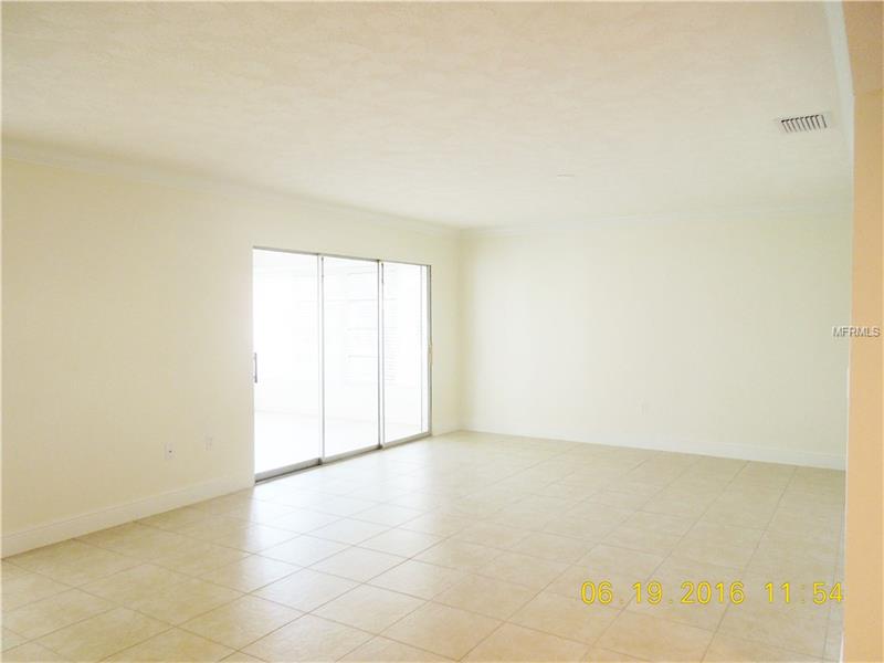 5572 RIVERBLUFF CIRCLE, Sarasota, FL 34231