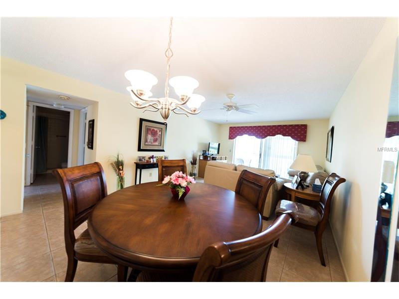 1540 GLEN OAKS DRIVE E, Sarasota, FL 34232