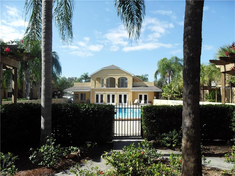 1935 TOUCAN WAY, Sarasota, FL 34232