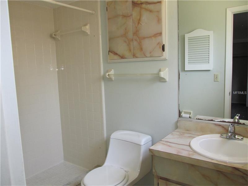 5833 COUNTRYWOOD DRIVE, Sarasota, FL 34232