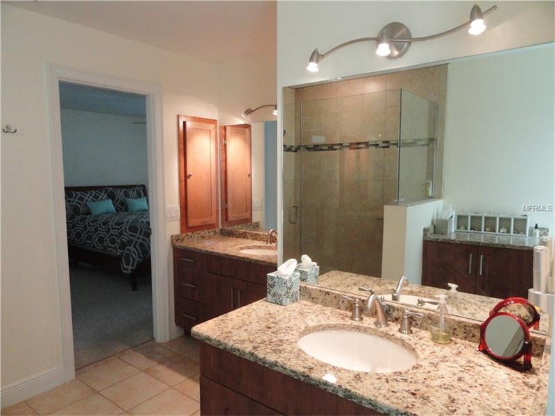 3931 GLEN OAKS MANOR DRIVE, Sarasota, FL 34232