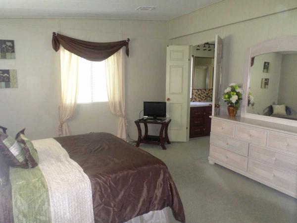 Camelot Lakes5322 Sudbury PlaceSarasota, FL 34233