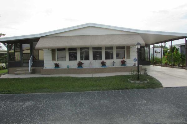 The Winds of St. Armands South2777 Palm Lake DrSarasota, FL 34234