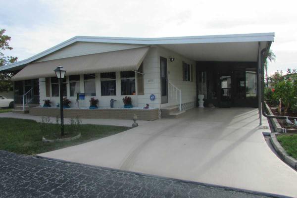 The Winds of St. Armands South2777 Palm Lake DrSarasota, FL 34234