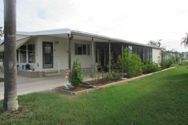 The Winds of St. Armands South2777 Palm Lake DrSarasota, FL 34234