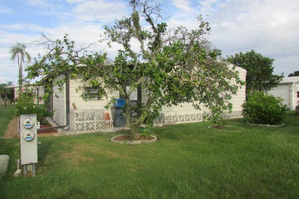 The Winds of St. Armands South2777 Palm Lake DrSarasota, FL 34234