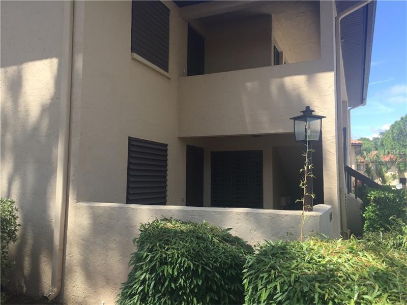 5227 LAKE VILLAGE DRIVE, Sarasota, FL 34235