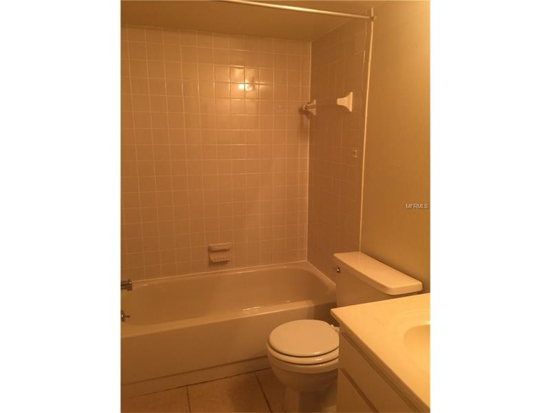 5227 LAKE VILLAGE DRIVE, Sarasota, FL 34235