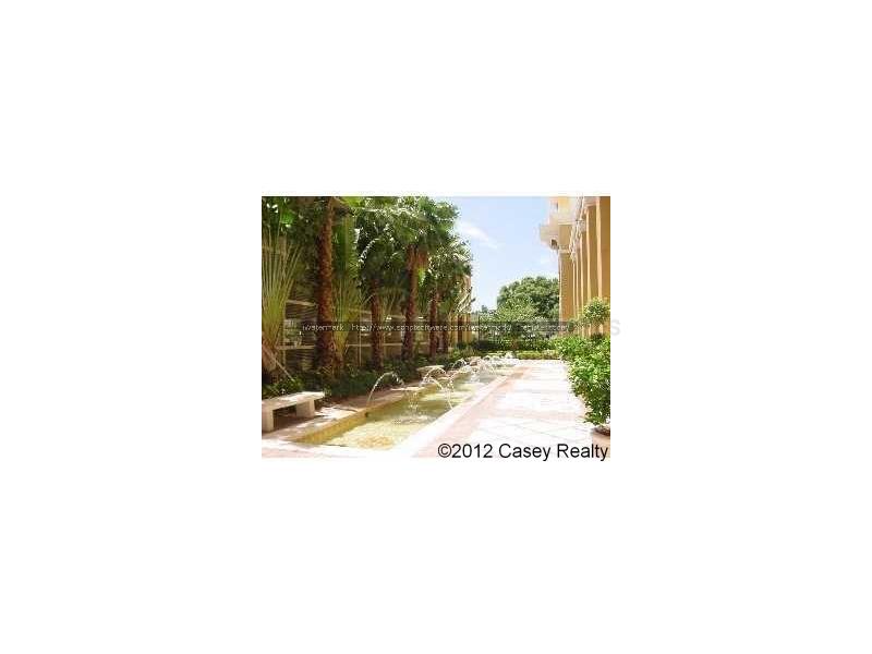 750 N TAMIAMI TRAIL, Sarasota, FL 34236
