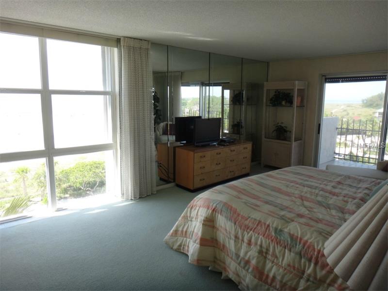 1 BENJAMIN FRANKLIN DRIVE, Sarasota, FL 34236