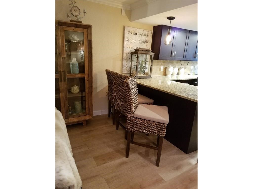 936 La Costa Cir, Sarasota, FL 34237