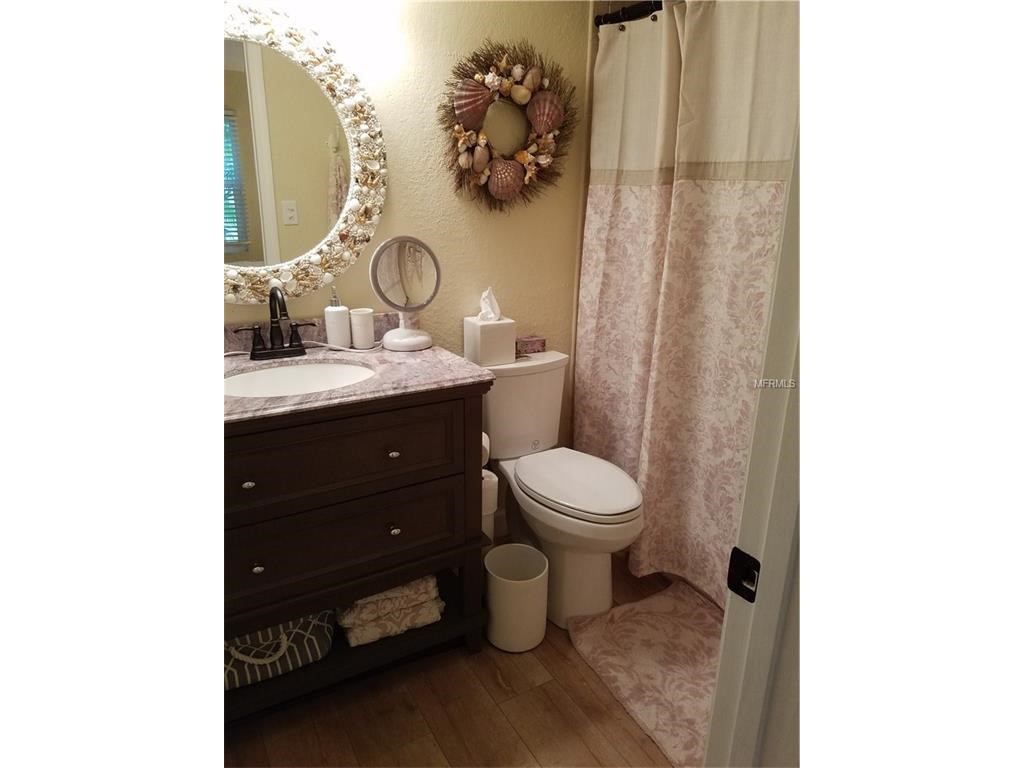 936 La Costa Cir, Sarasota, FL 34237