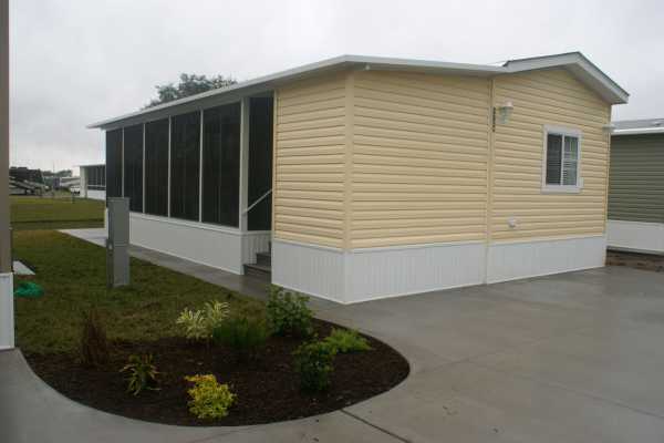 Sun-N-Fun RV Resort 1724 Westfield Pond Sarasota, FL 34240
