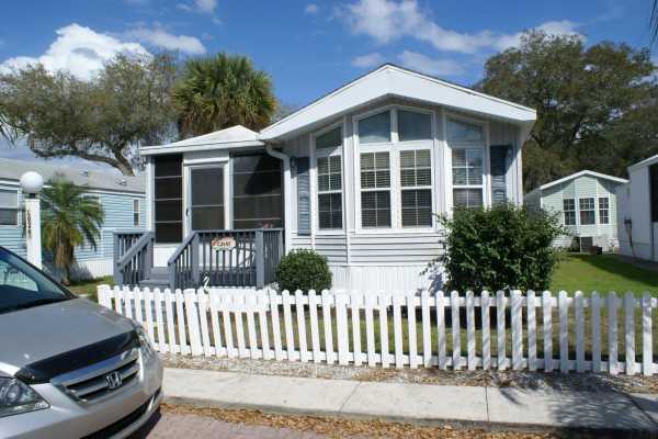 Sun-N-Fun RV Resort Live Oak 26 Sarasota, FL 34240