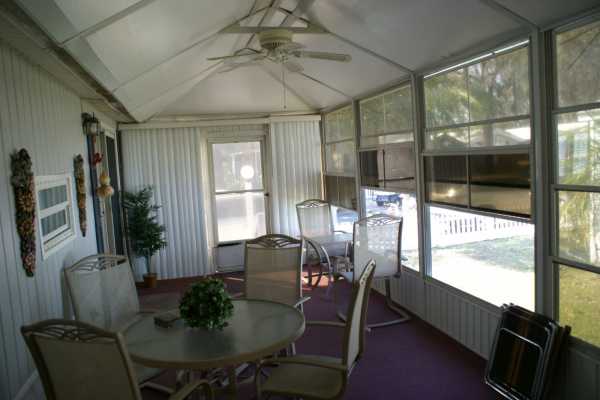 Sun-N-Fun RV Resort Live Oak 26 Sarasota, FL 34240