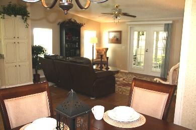 Camelot East5668 Axminster Drive Lot #237Sarasota, FL 34241