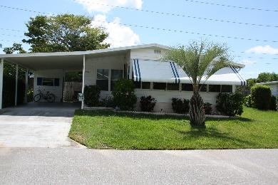 Camelot East5610 Axminster Drive Lot #245Sarasota, FL 34241