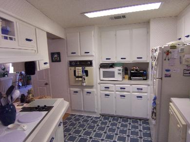 Camelot East5671 Queensbury Blvd Lot 47Sarasota, FL 34241