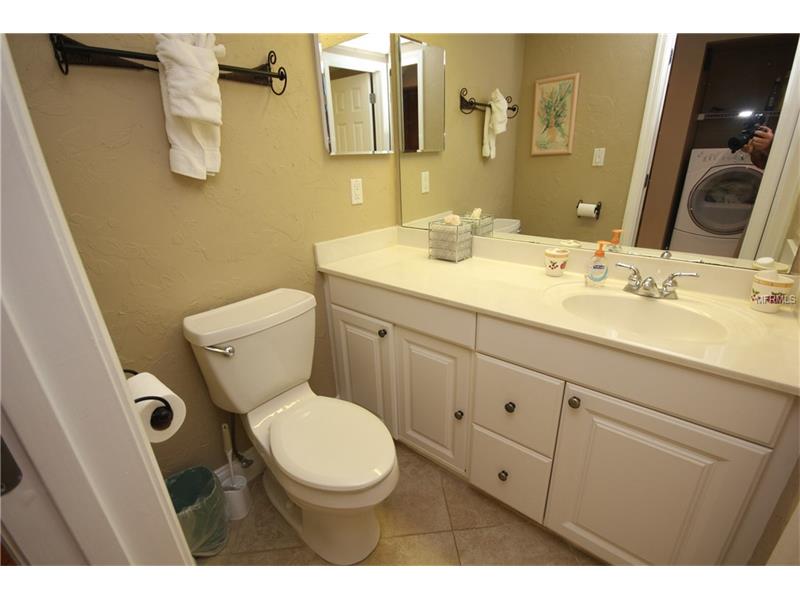 1136 W PEPPERTREE LANE, Sarasota, FL 34242