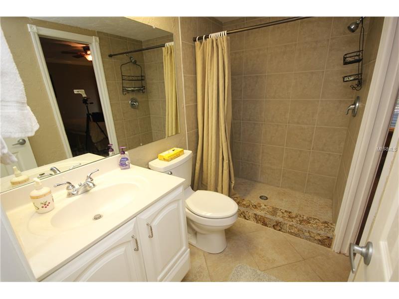 1136 W PEPPERTREE LANE, Sarasota, FL 34242