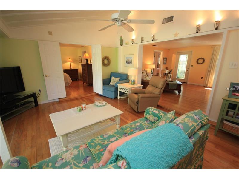 661 VENICE LANE, Sarasota, FL 34242