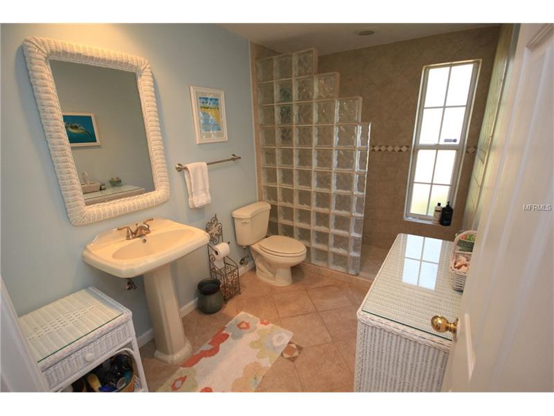 661 VENICE LANE, Sarasota, FL 34242