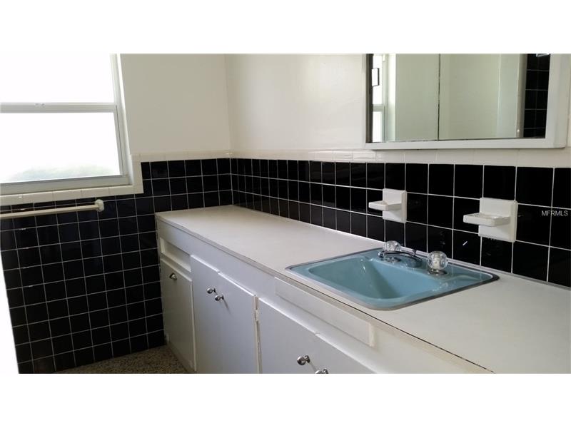 345 SUWANEE AVENUE, Sarasota, FL 34243