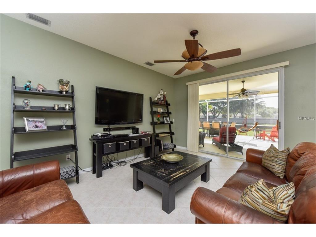 7319 38th Ct E, Sarasota, FL 34243