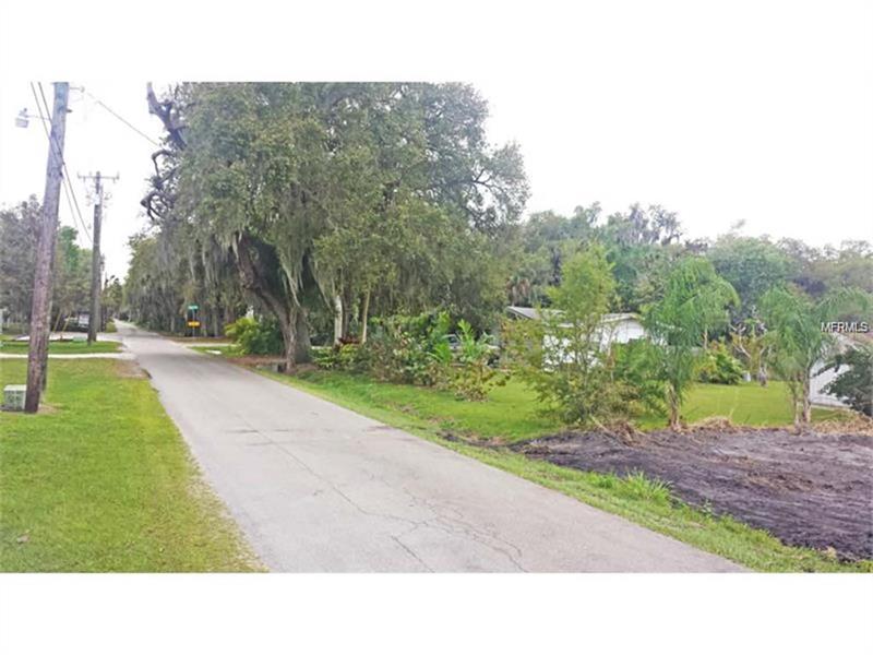 1721 CENTER ROAD, Terra Ceia, FL 34250