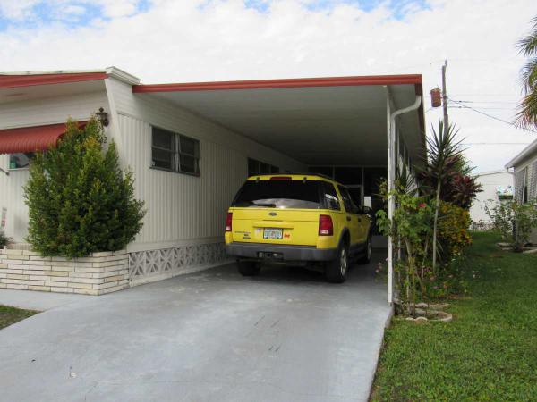 Lake Village201 3rd Street EastNokomis, FL 34275