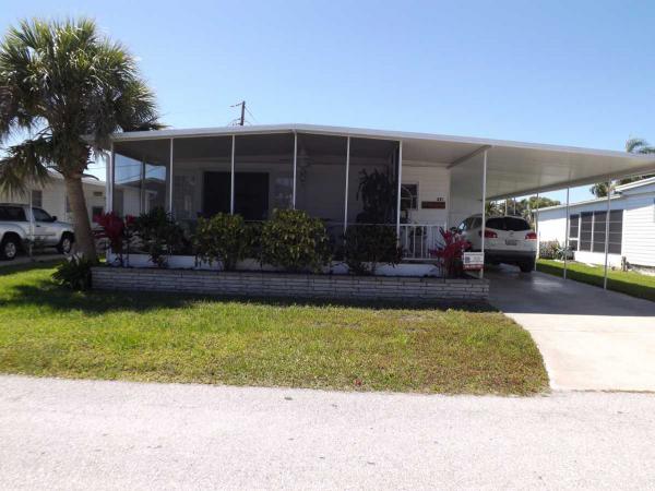 Lake Village221 3rd Street EastNokomis, FL 34275