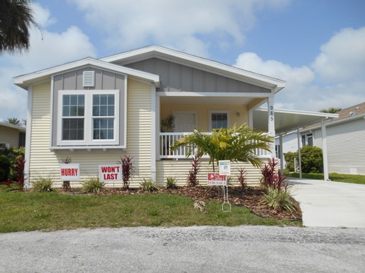 Bay Indies985 Guadeloupe AvenueVenice, FL 34285