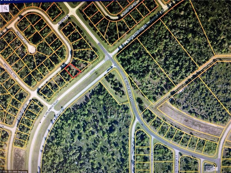 GLADVIEW CIRCLE, North Port, FL 34288