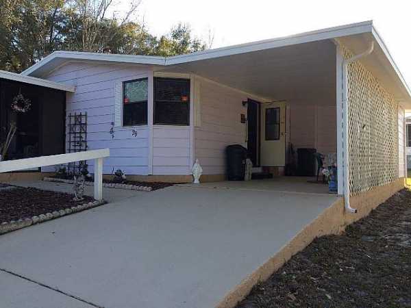 Smith Lake Shores Village9701 East Highway 25Belleview, FL 34420