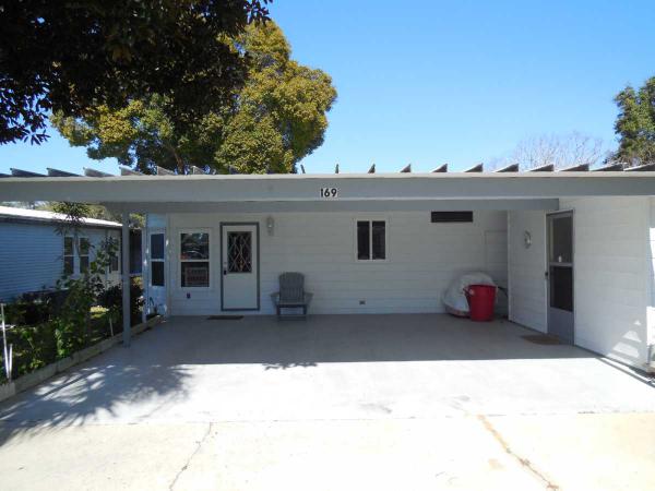 Smith Lake Shores Village1450 LAKE DRIVEBelleview, FL 34420