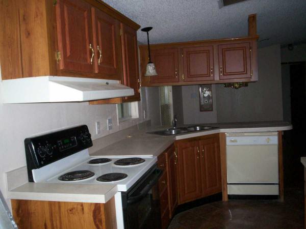 Smith Lake Shores Village9701 E Hwy 25 Lot #233Belleview, FL 34420