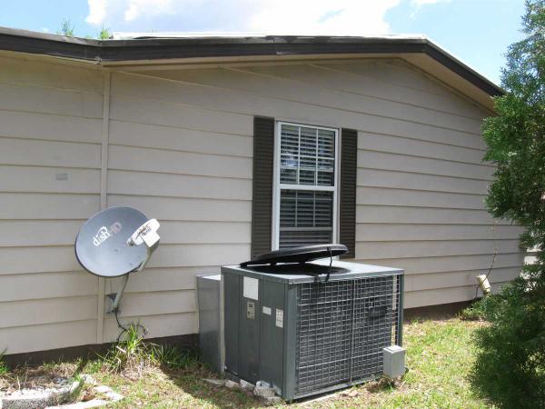 Smith Lake Shores Village1460 Lake DriveBelleview, FL 34420