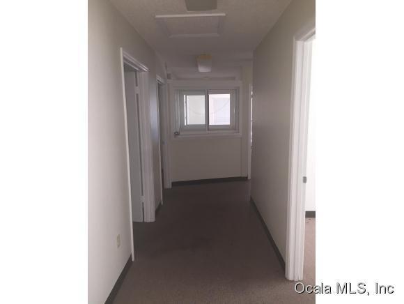 10252 S US Highway 441, Belleview, FL 34420